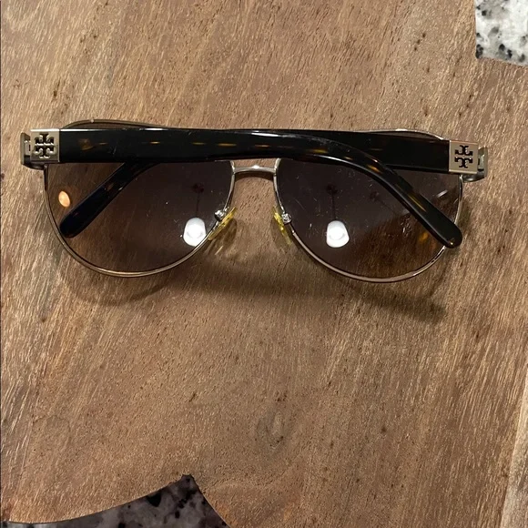Tory Burch gold Aviator Sunglasses - Picture 8 of 8